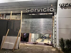 Fabricación e instalación de cortinas metálicas