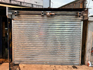 Cortinas metalicas en el sur