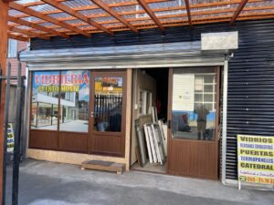 Fabricación e instalación de cortinas metálicas